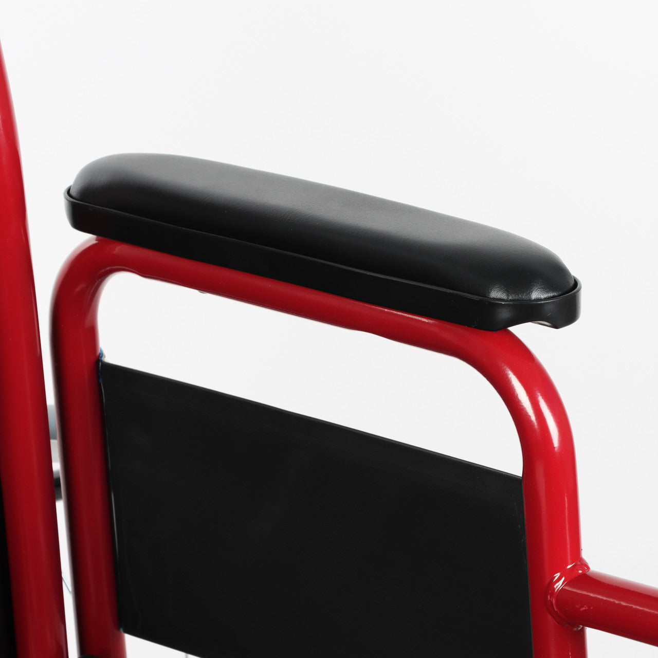 Silla de ruedas Standard Plus desmontable y plegable Roja